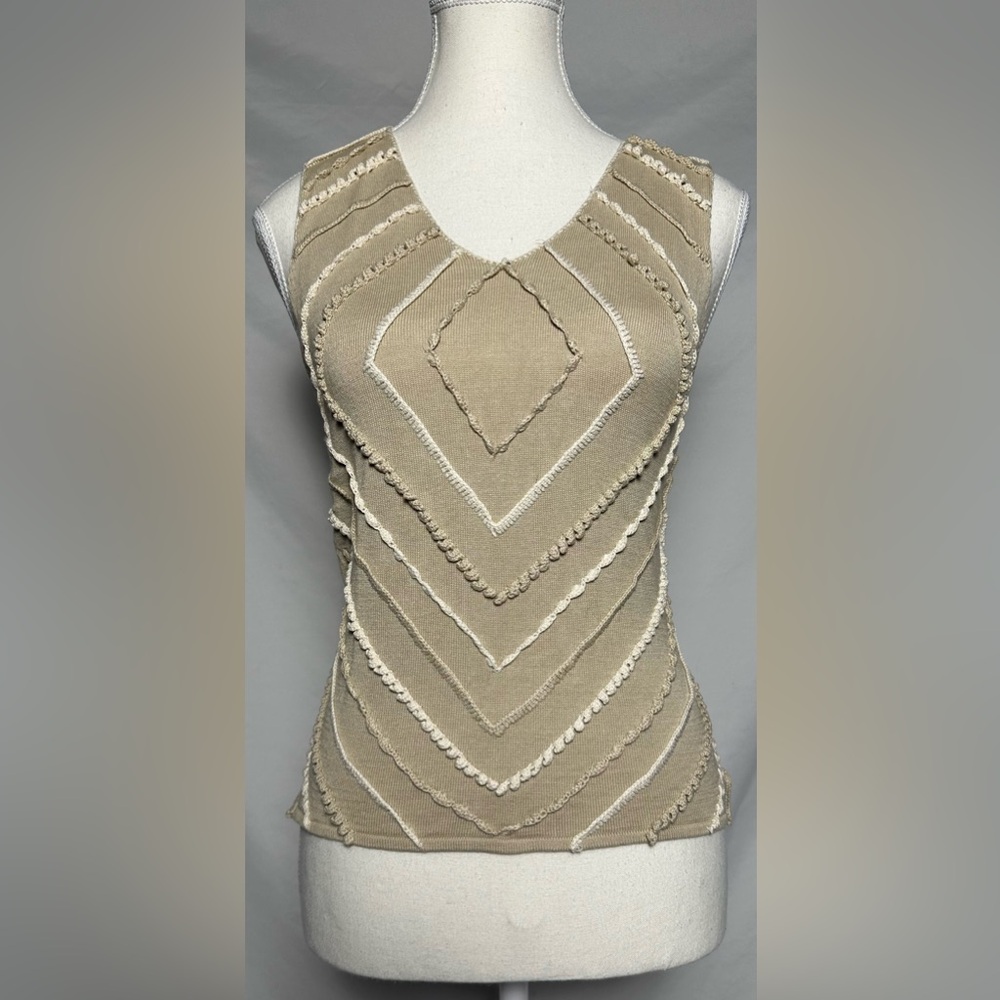 WHITEWASH 100% Silk Triangle Embroidered Preppy Boho Tank Top Size M‎